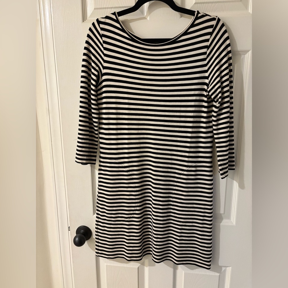 Theory Black and White Striped Long Sleeve Dress w/Pockets Small